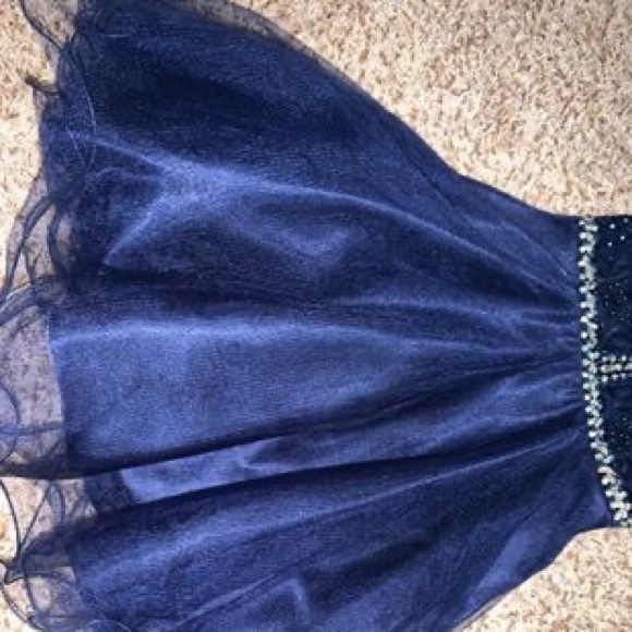 Prom/special event dress - Picture 3 of 5